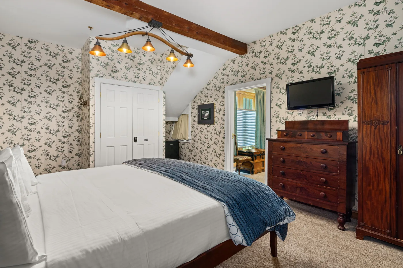 Double-King Suite, Carriage House — first king bedroom